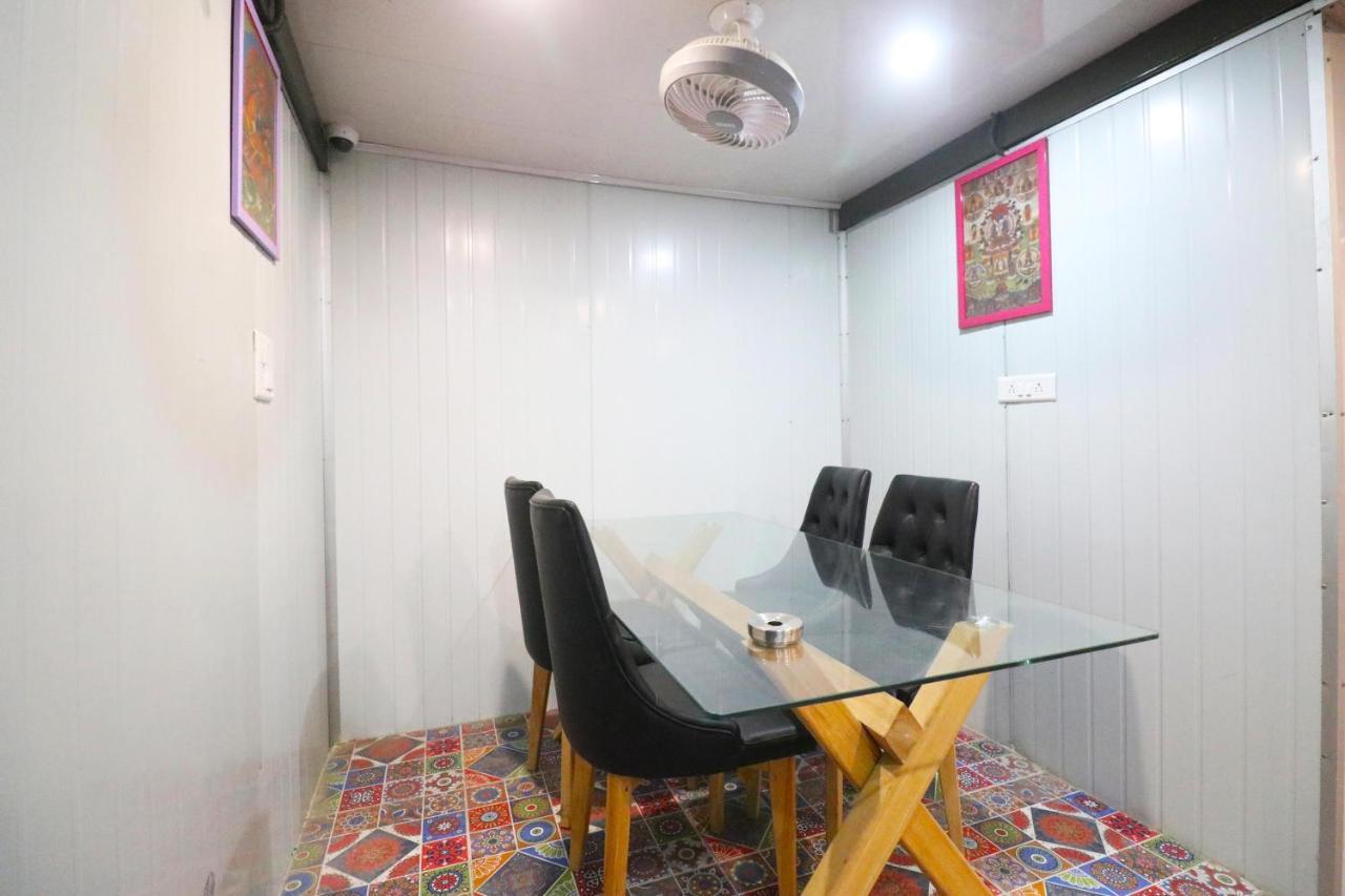 Hotel The Cube Stay 뉴델리 외부 사진