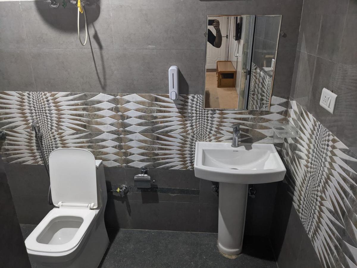Hotel The Cube Stay 뉴델리 외부 사진