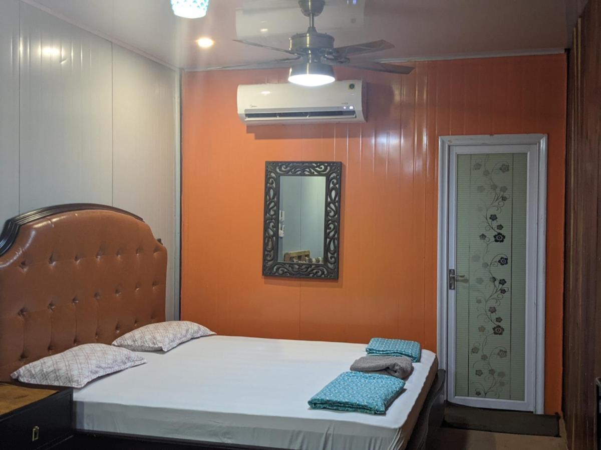Hotel The Cube Stay 뉴델리 외부 사진