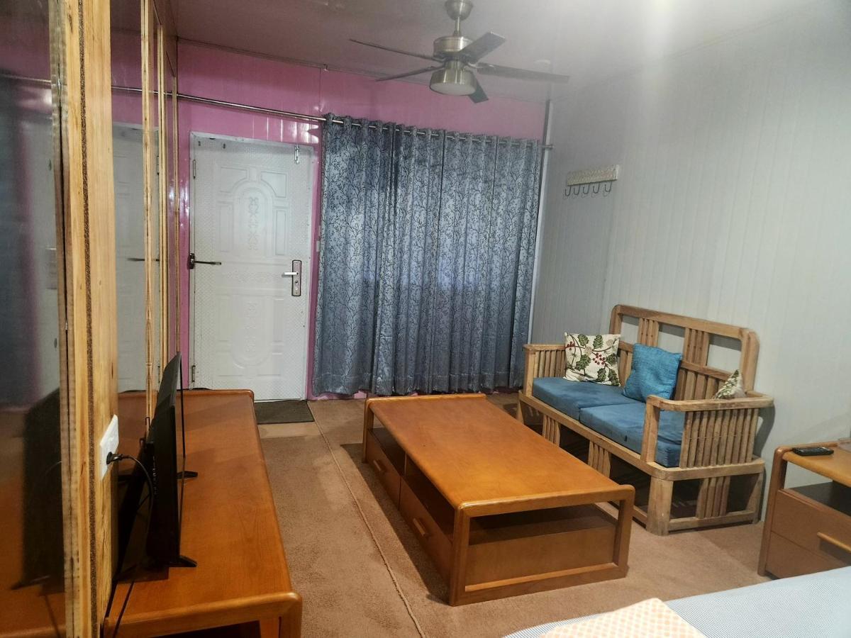 Hotel The Cube Stay 뉴델리 외부 사진